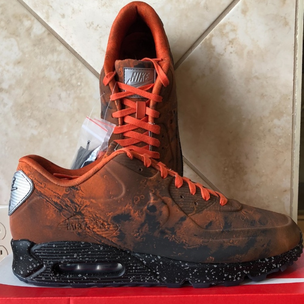 NEW Men’s Nike Air Max 90 QS Mars Landing